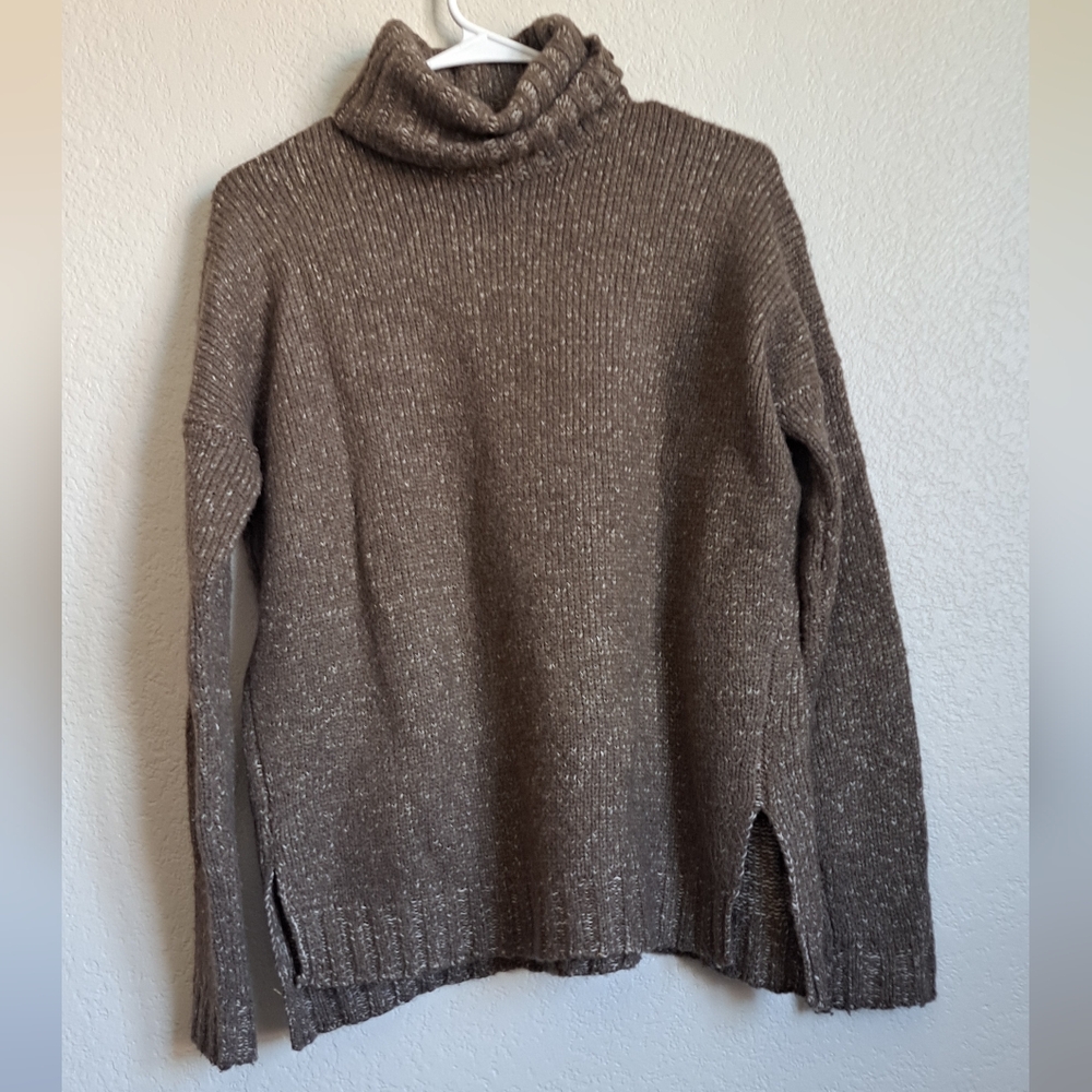 Vince Wool, Silk, Cashmere Blend Cowl Neck Sweater Size XS